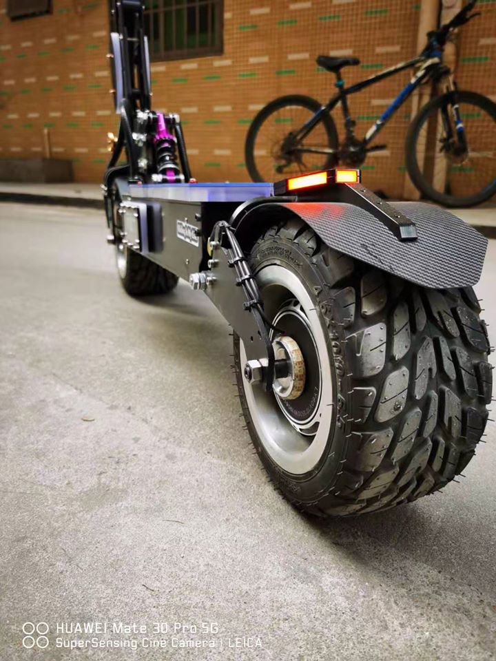 Trottinette Electrique Weeped SS-T - Weebot x Weped (72V 45Ah)